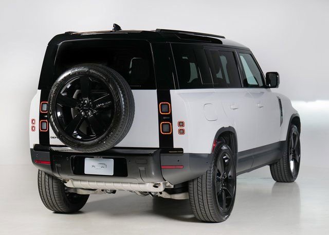New 2026 Land Rover Defender 110 S image 2