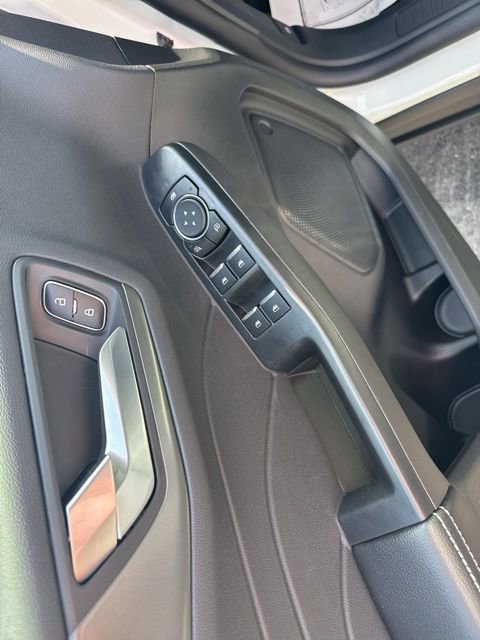 New 2025 Ford Escape SE w/ Class II Trailer Tow Package image 14