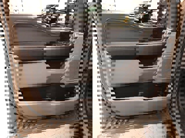 New 2026 Ford F250 4x4 Crew Cab Super Duty image 13