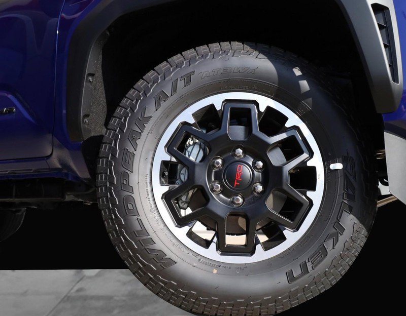 New 2025 Toyota Tacoma TRD Off-Road image 3
