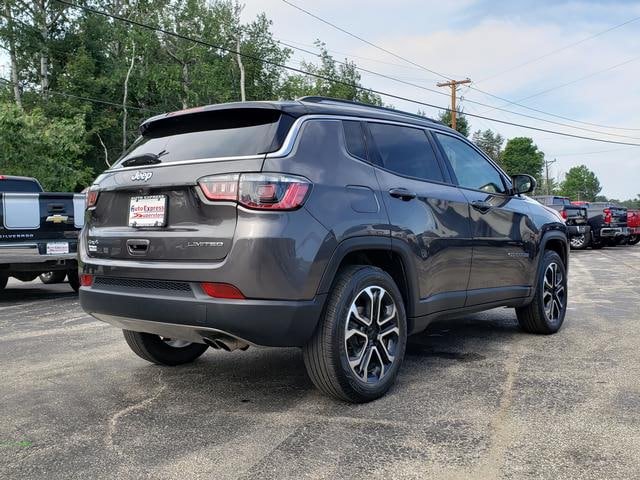Used 2022 Jeep Compass Limited AWD/4WD image 7