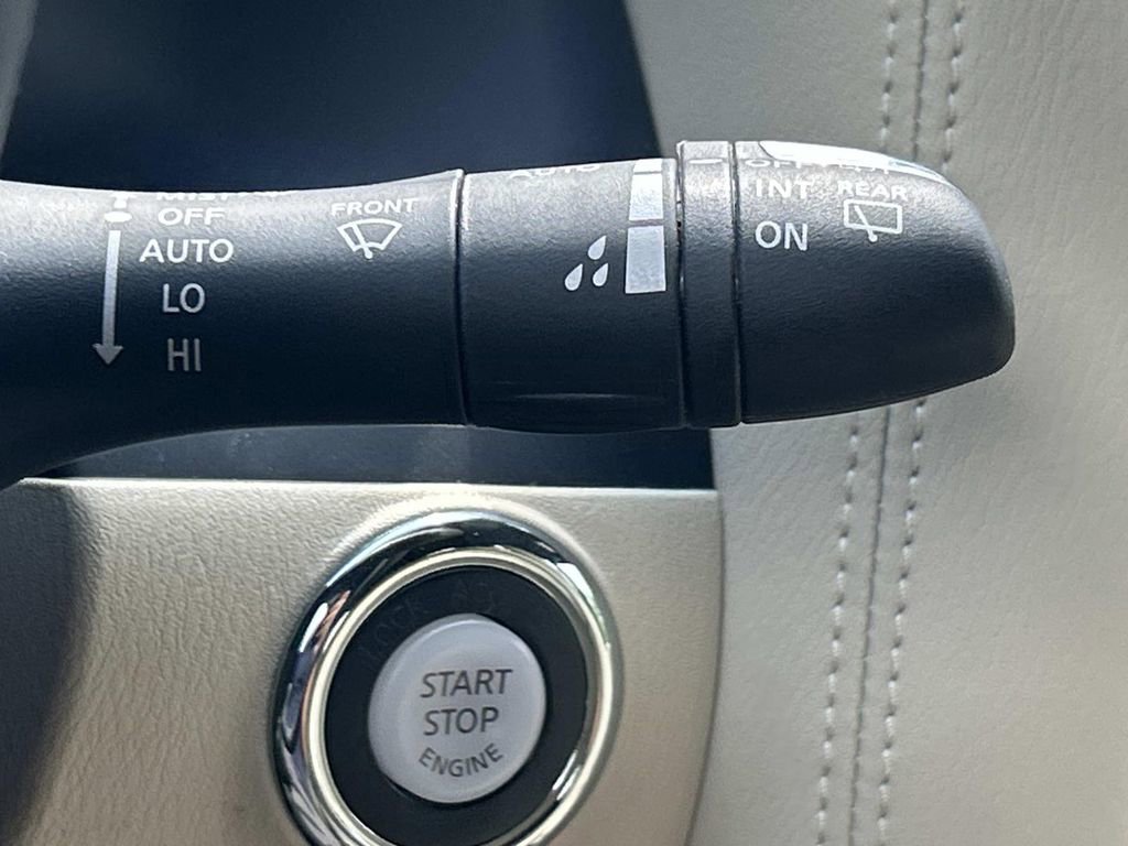 Used 2024 INFINITI QX80 Sensory AWD/4WD image 40