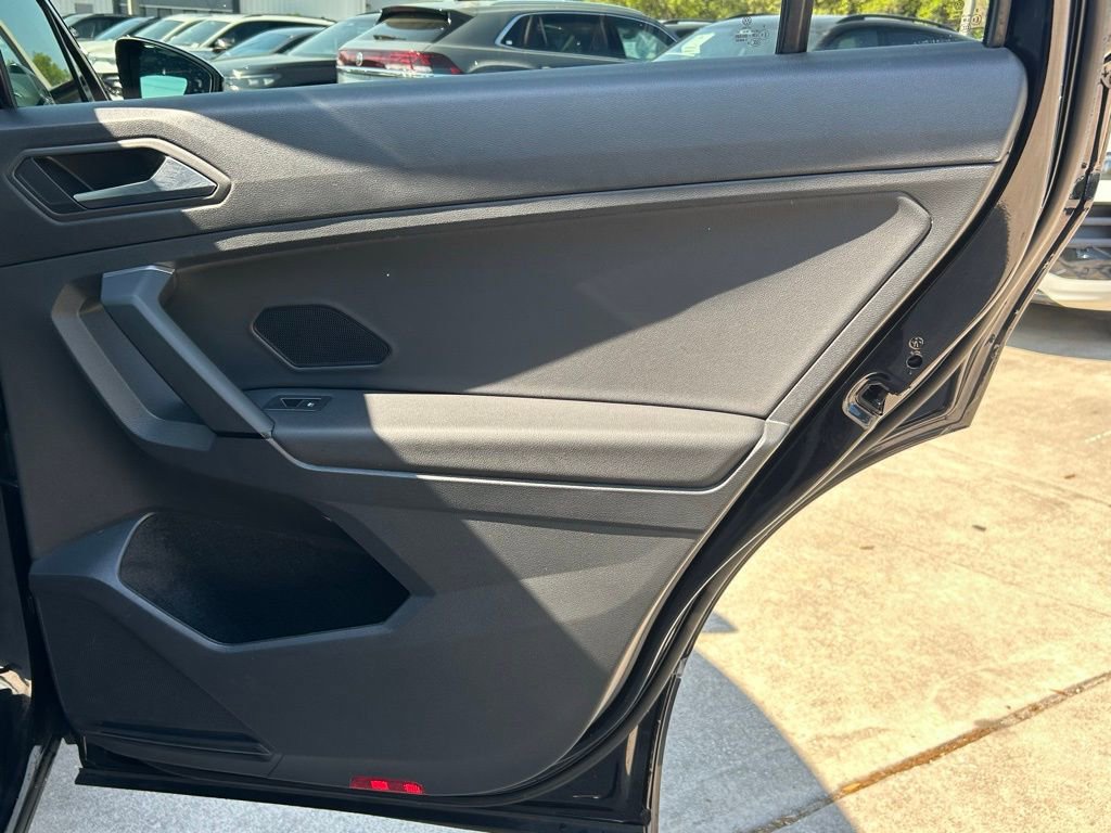 Used 2019 Volkswagen Tiguan SEL R-Line image 49