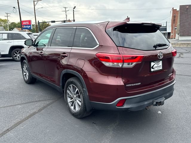 Used 2019 Toyota Highlander XLE AWD/4WD image 6