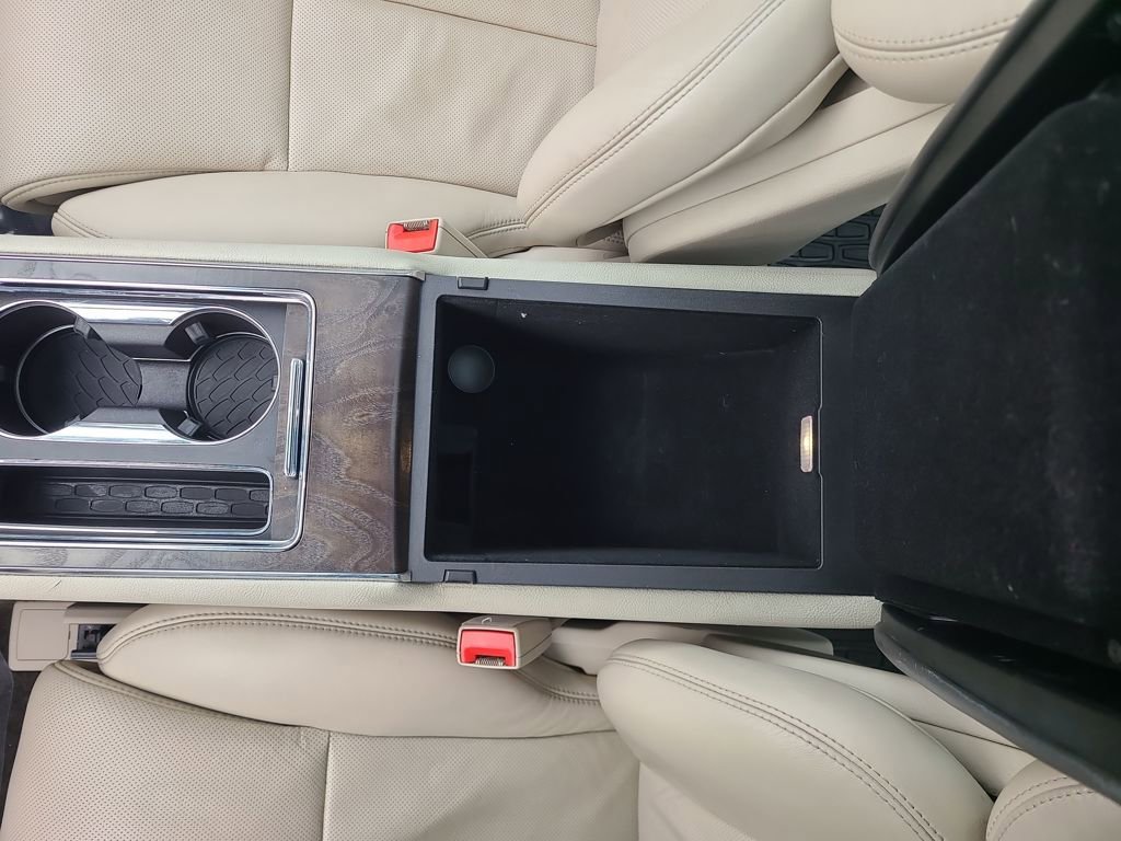 Used 2017 Lincoln Continental Reserve w/ Luxury Package image 36