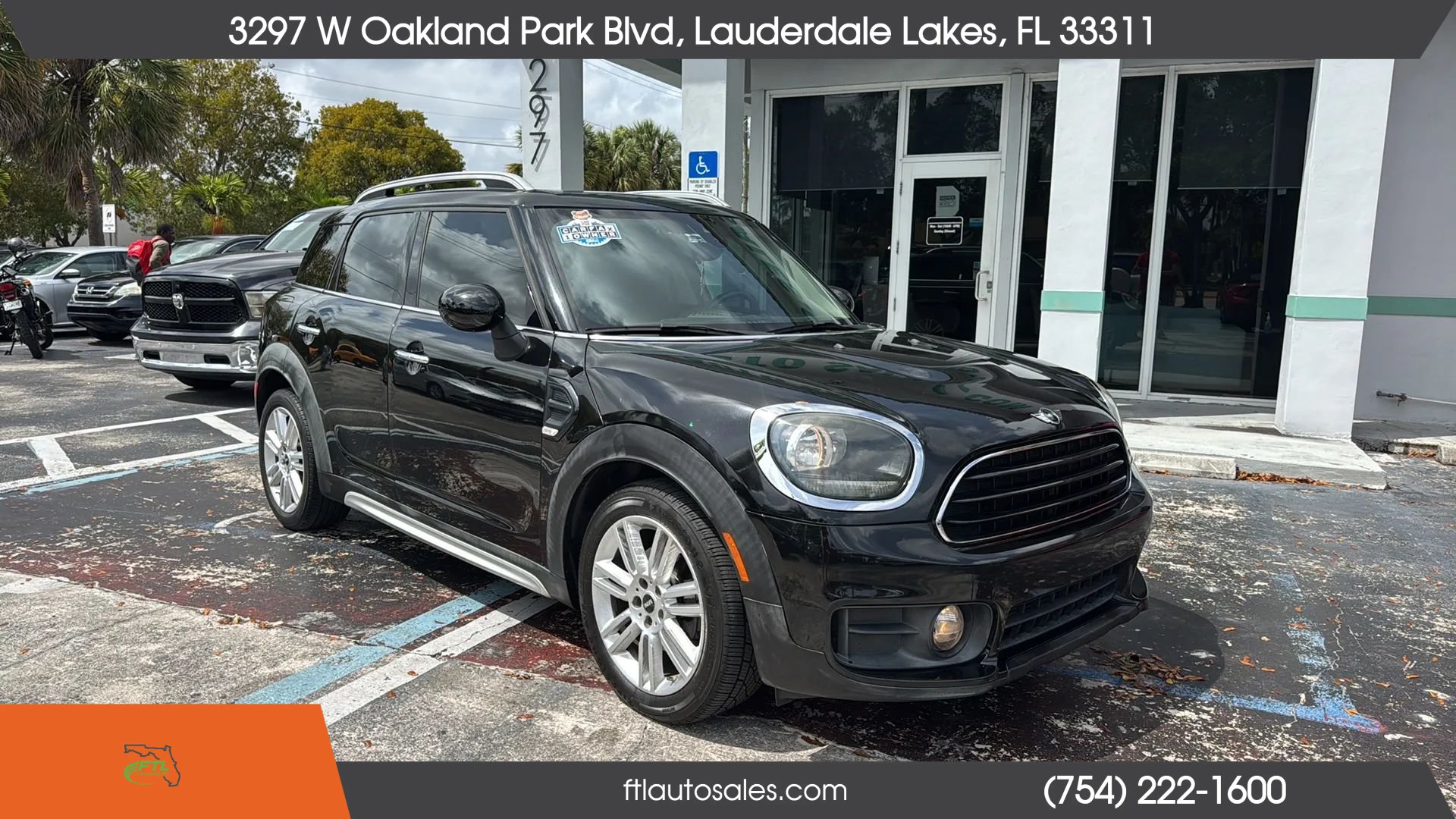 Used 2019 MINI Cooper Countryman FWD image 3