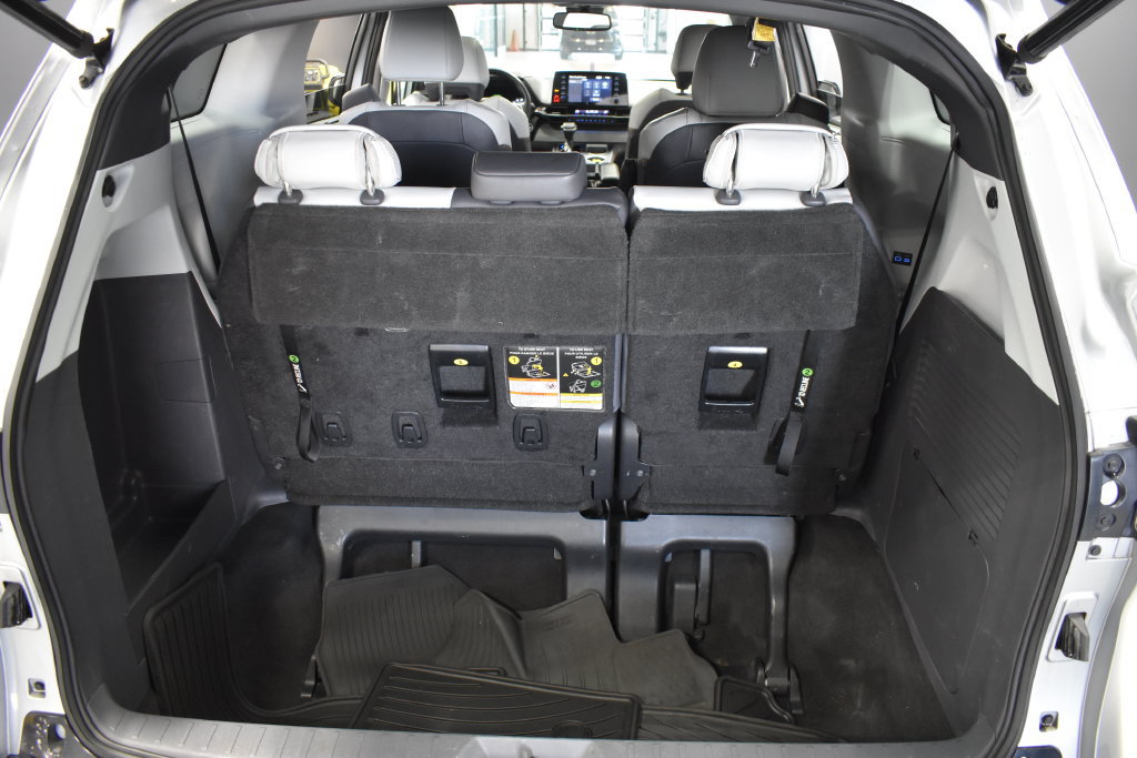Used 2021 Toyota Sienna XSE AWD/4WD image 41