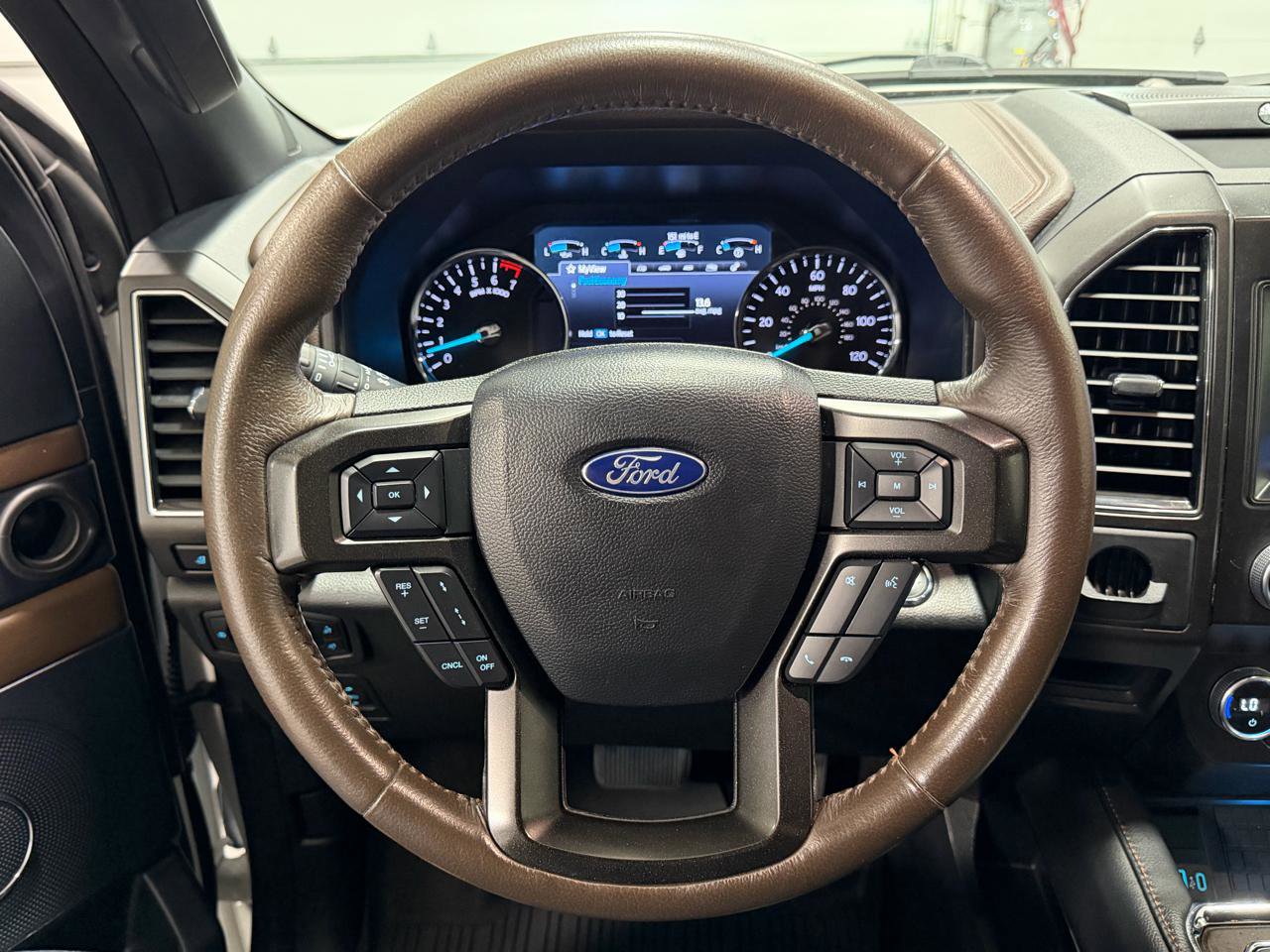 Used 2021 Ford Expedition Max King Ranch w/ Cargo Package image 21