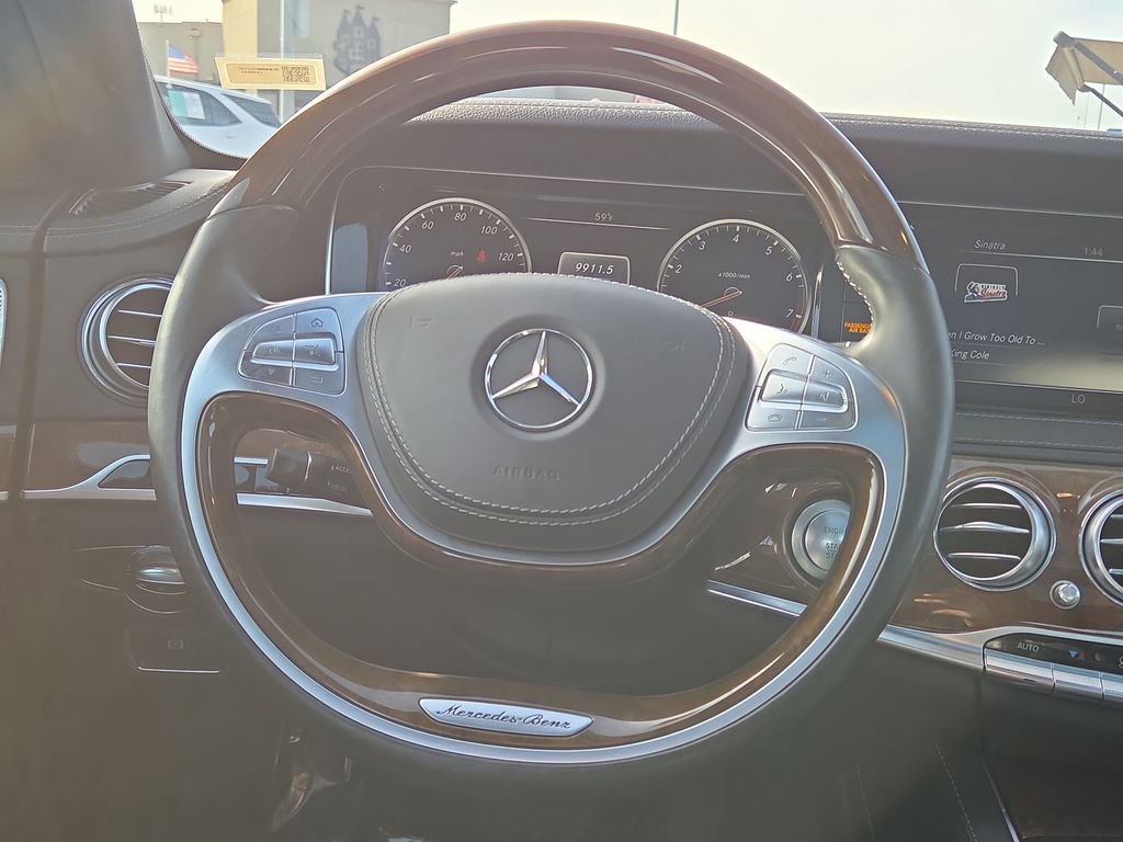 Used 2014 Mercedes-Benz S 550 Sedan image 19