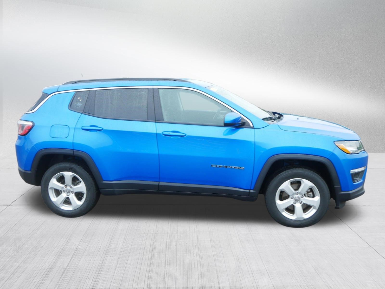 Used 2018 Jeep Compass Latitude w/ Popular Equipment Group AWD/4WD image 8