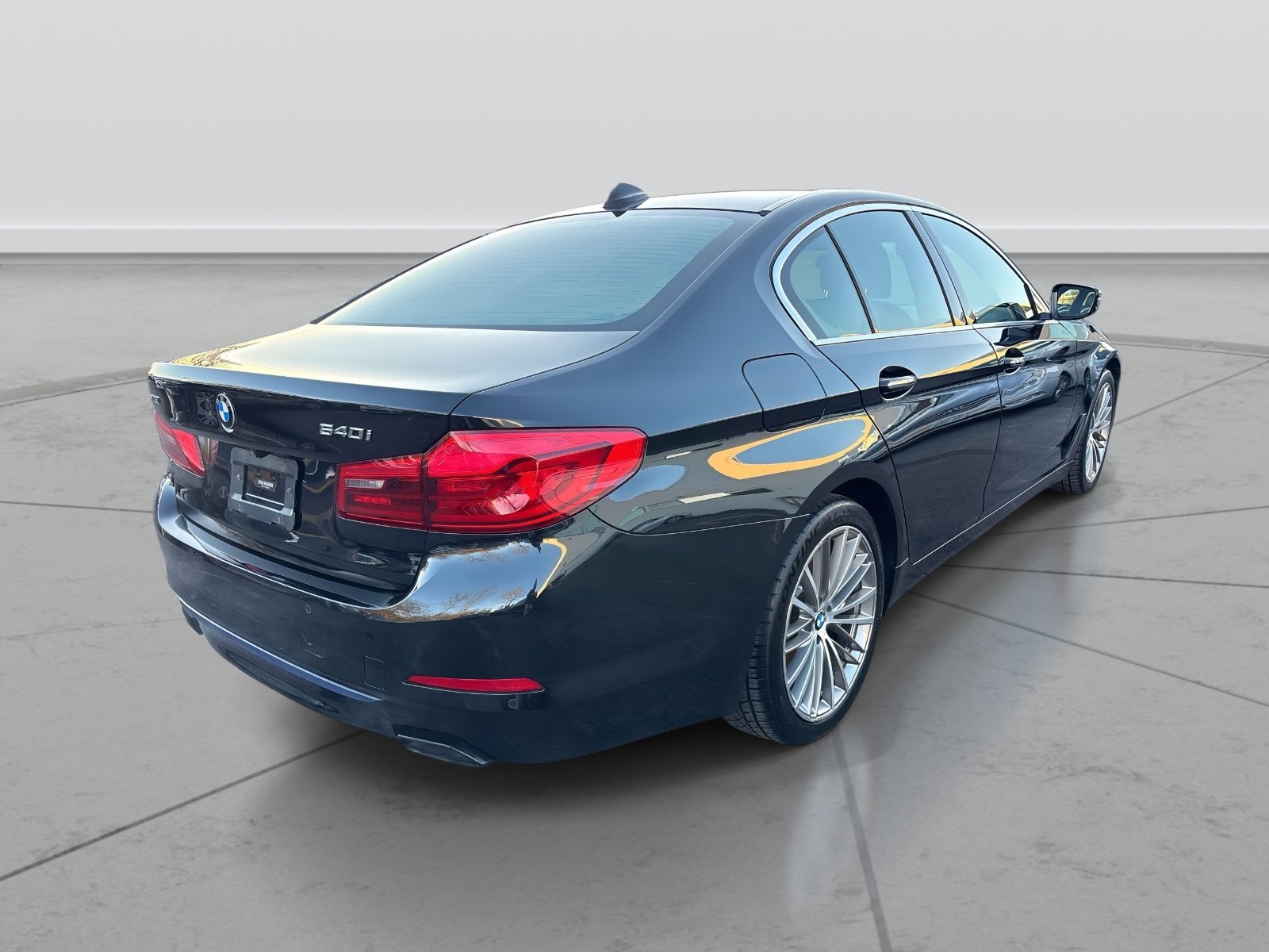 Used 2018 BMW 540i xDrive AWD/4WD image 5