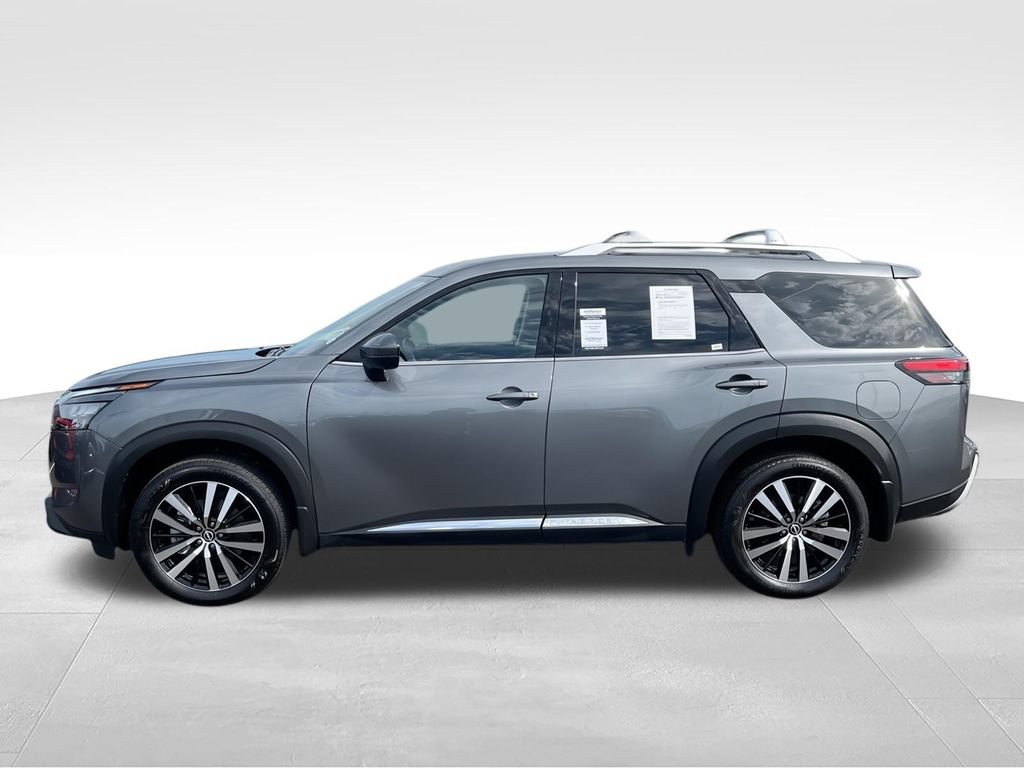 Used 2025 Nissan Pathfinder Platinum w/ Cargo Package FWD image 5