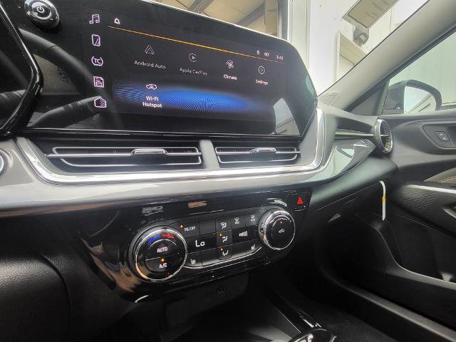 New 2026 Chevrolet Trax ACTIV w/ Sunroof Package image 19