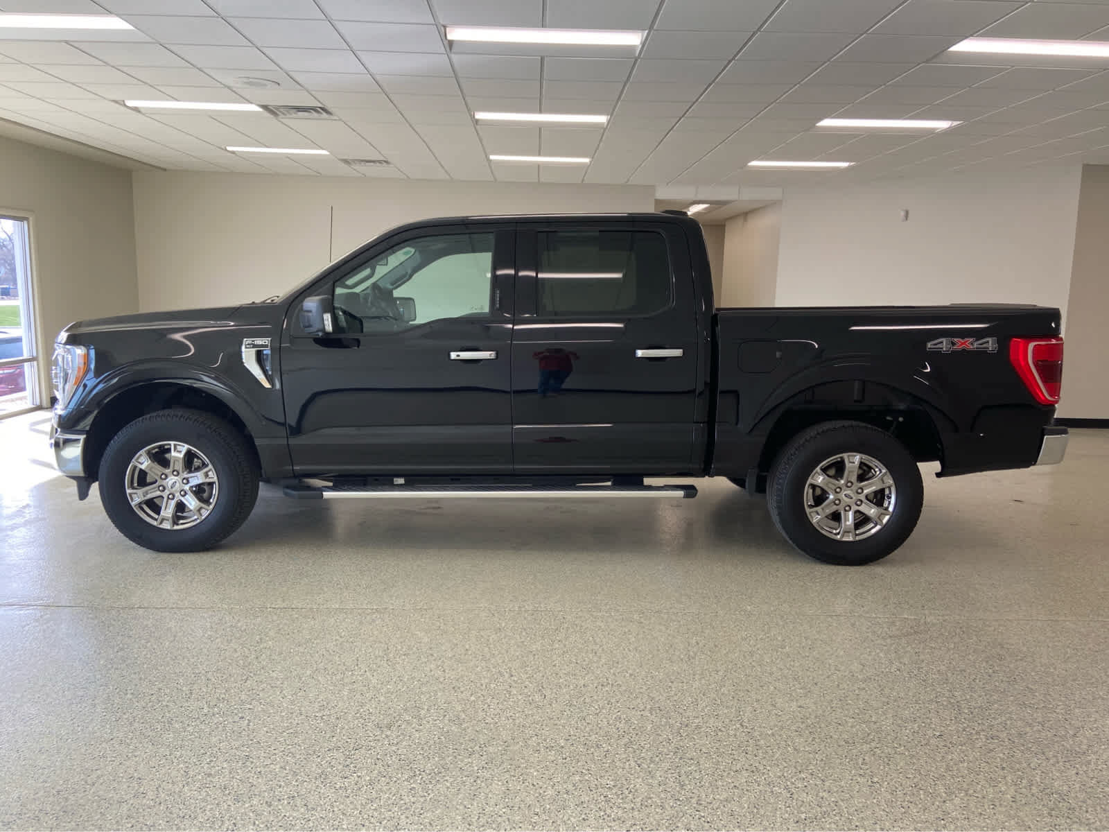 Used 2023 Ford F150 XLT w/ Equipment Group 302A High AWD/4WD image 12