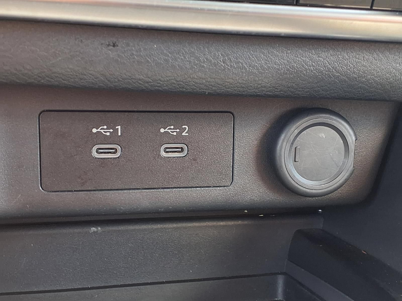 Used 2025 Nissan Rogue SV AWD/4WD image 7