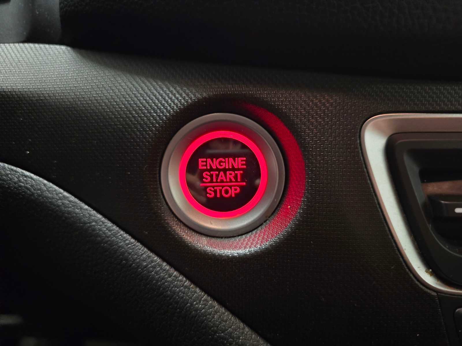 Used 2022 Honda Pilot TrailSport image 34