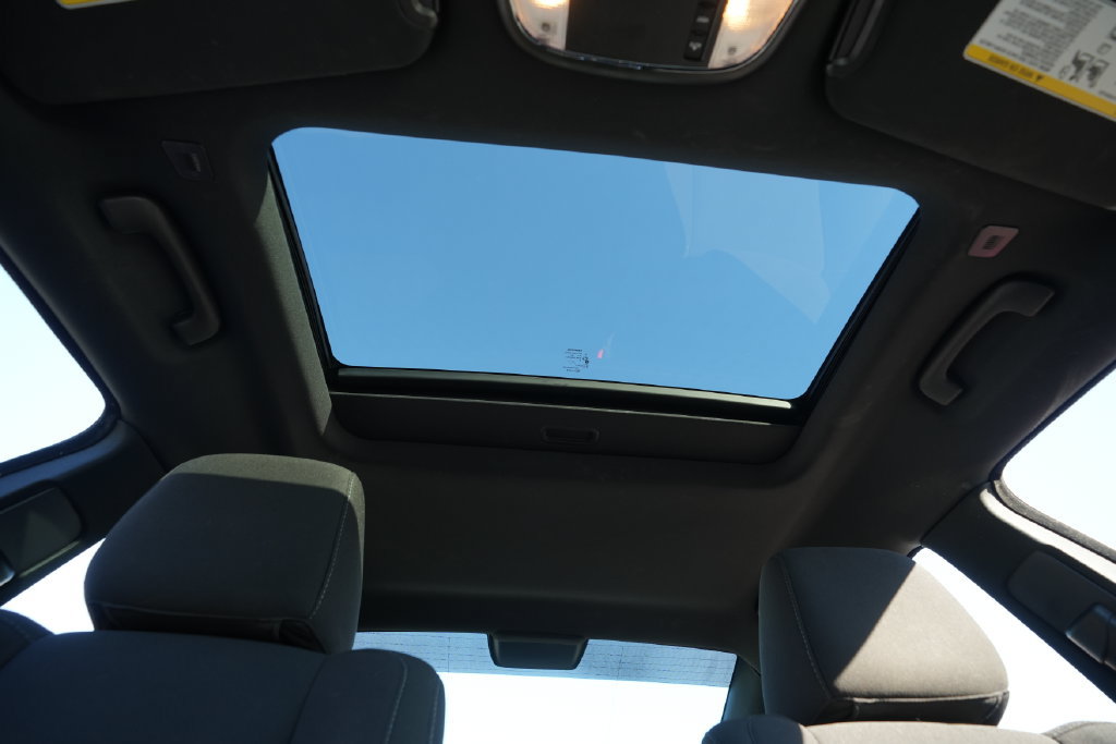 Used 2023 Dodge Charger SXT RWD image 13