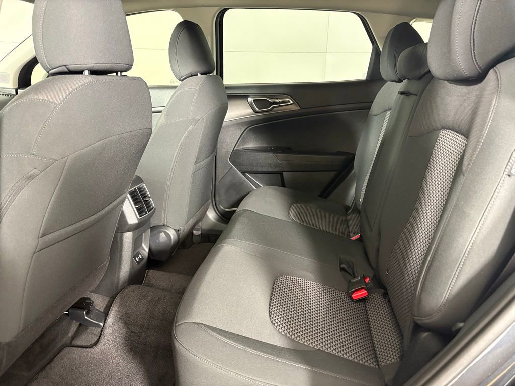 New 2026 Kia Sportage LX image 33