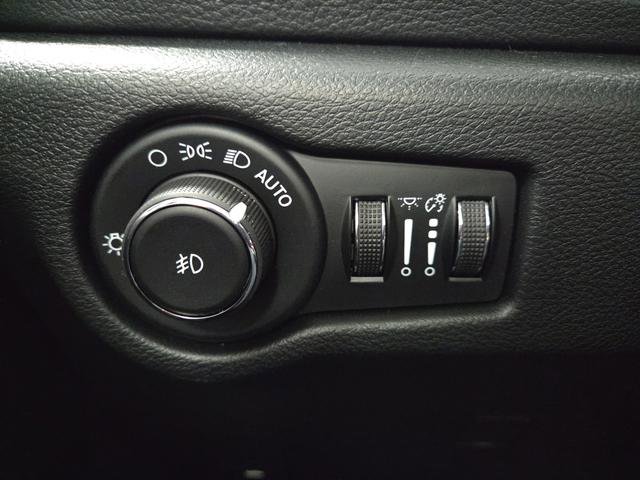 New 2026 Chrysler Pacifica Limited w/ S Appearance Package FWD image 25