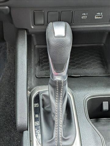 Used 2023 Nissan Frontier SV image 12