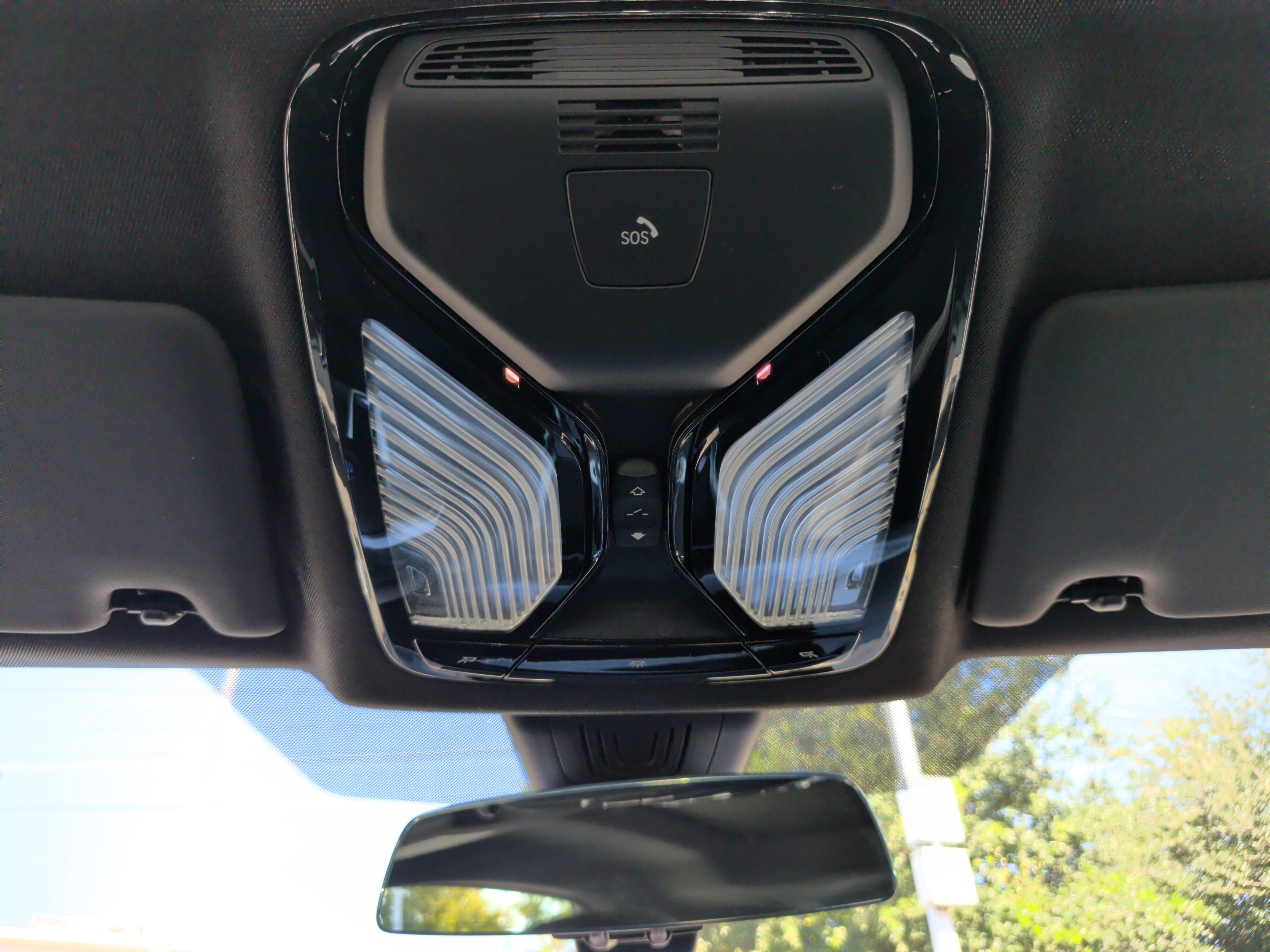 Certified 2026 BMW M440i Coupe RWD image 32