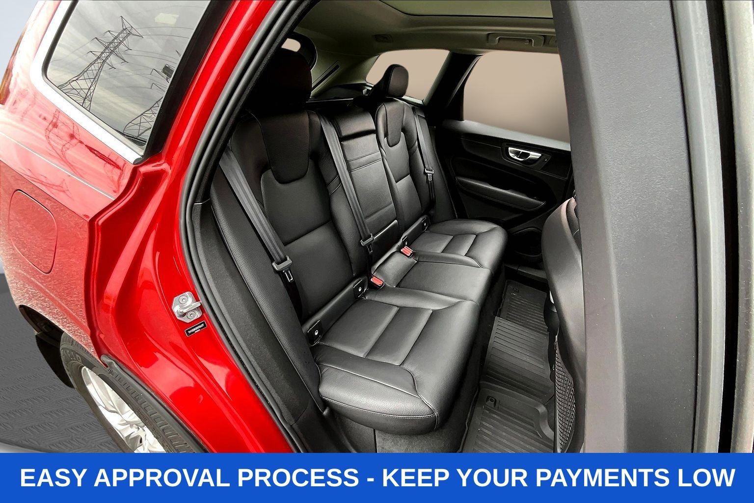 Used 2021 Volvo XC60 T5 Momentum w/ Premium Package image 32