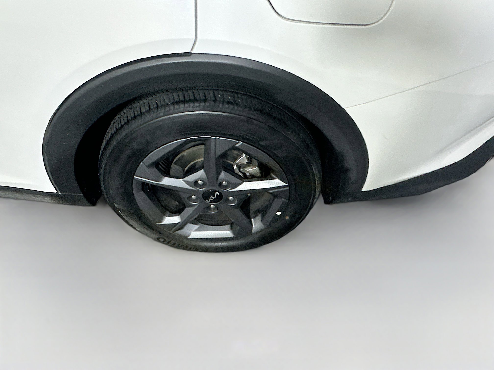 Used 2025 Kia K4 LXS image 11