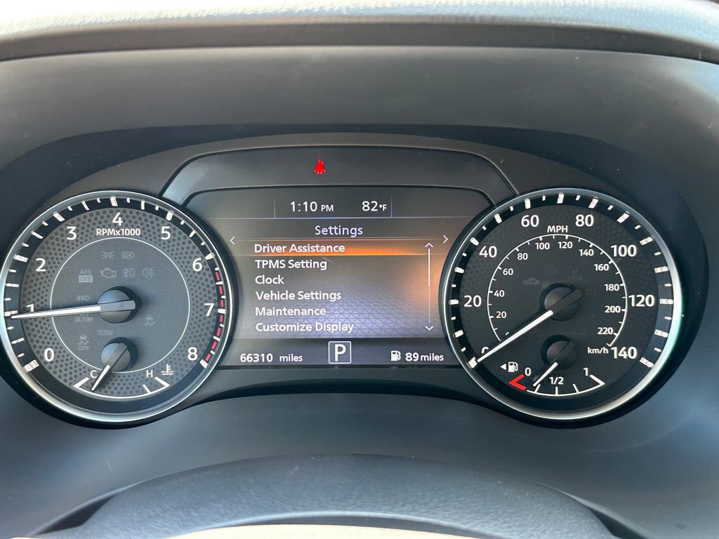 Used 2024 Nissan Armada SL w/ Captain's Chairs Package image 31