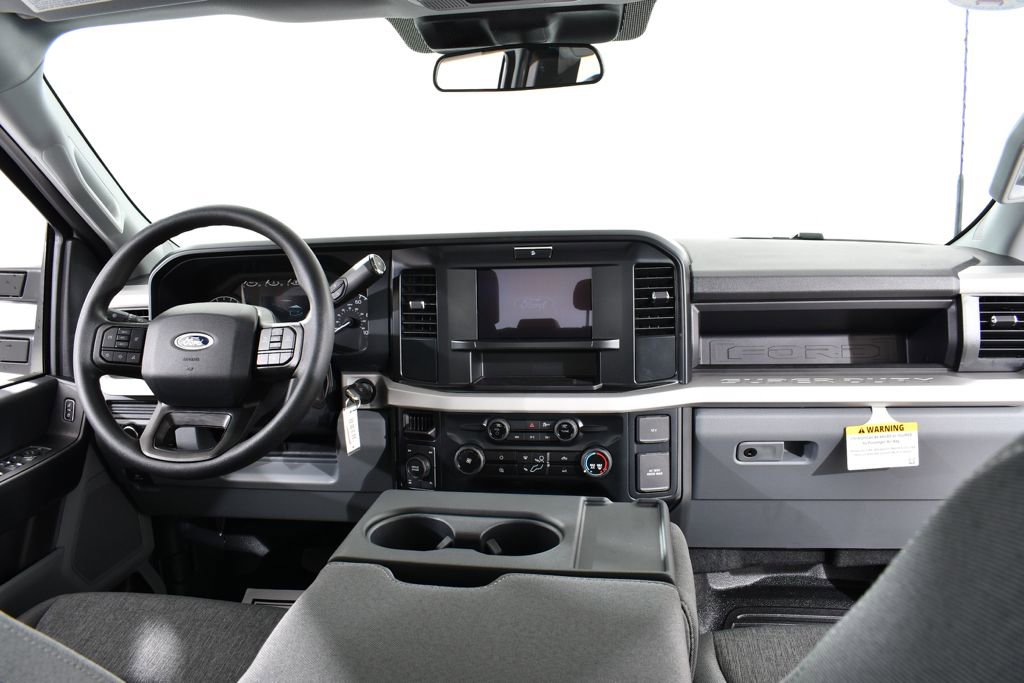 New 2026 Ford F250 XL w/ XL Off-Road Package image 7