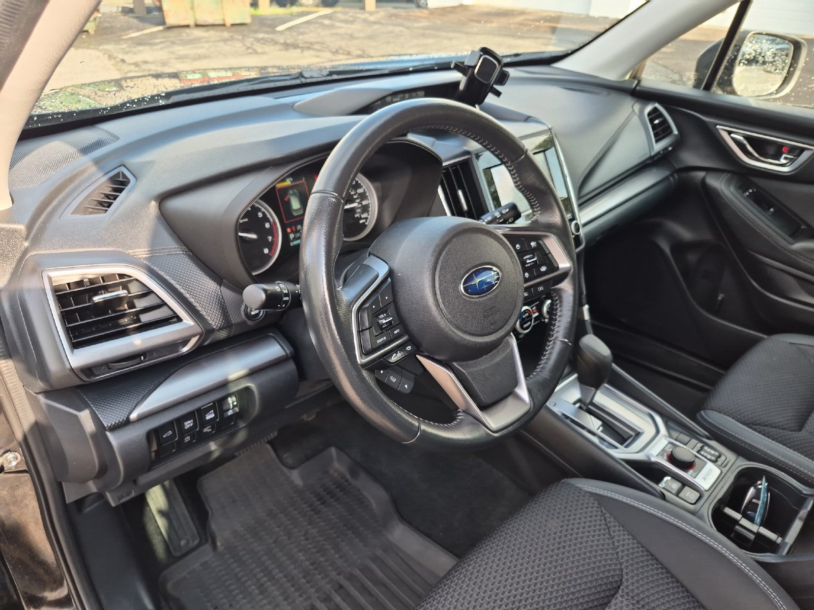 Used 2022 Subaru Forester Premium AWD/4WD image 11