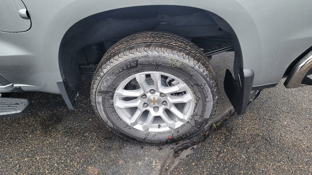 New 2026 Chevrolet Silverado 1500 LT w/ Convenience Package II image 8