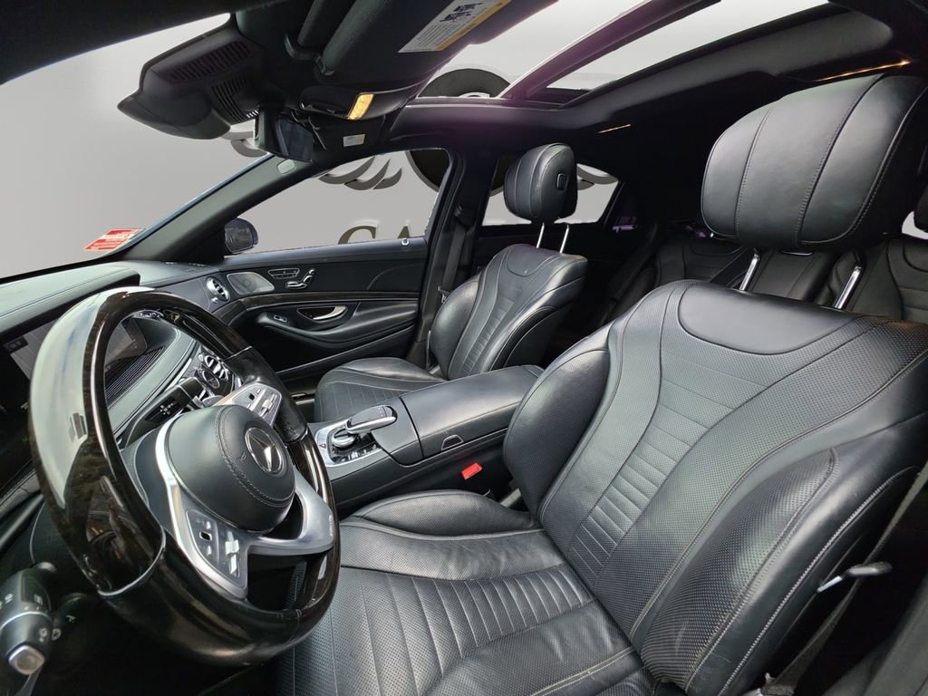Used 2019 Mercedes-Benz S 560 Sedan image 11