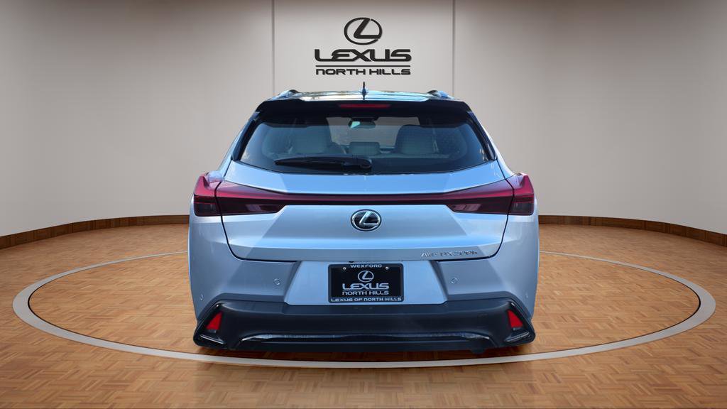 Used 2025 Lexus UX 300h AWD image 6