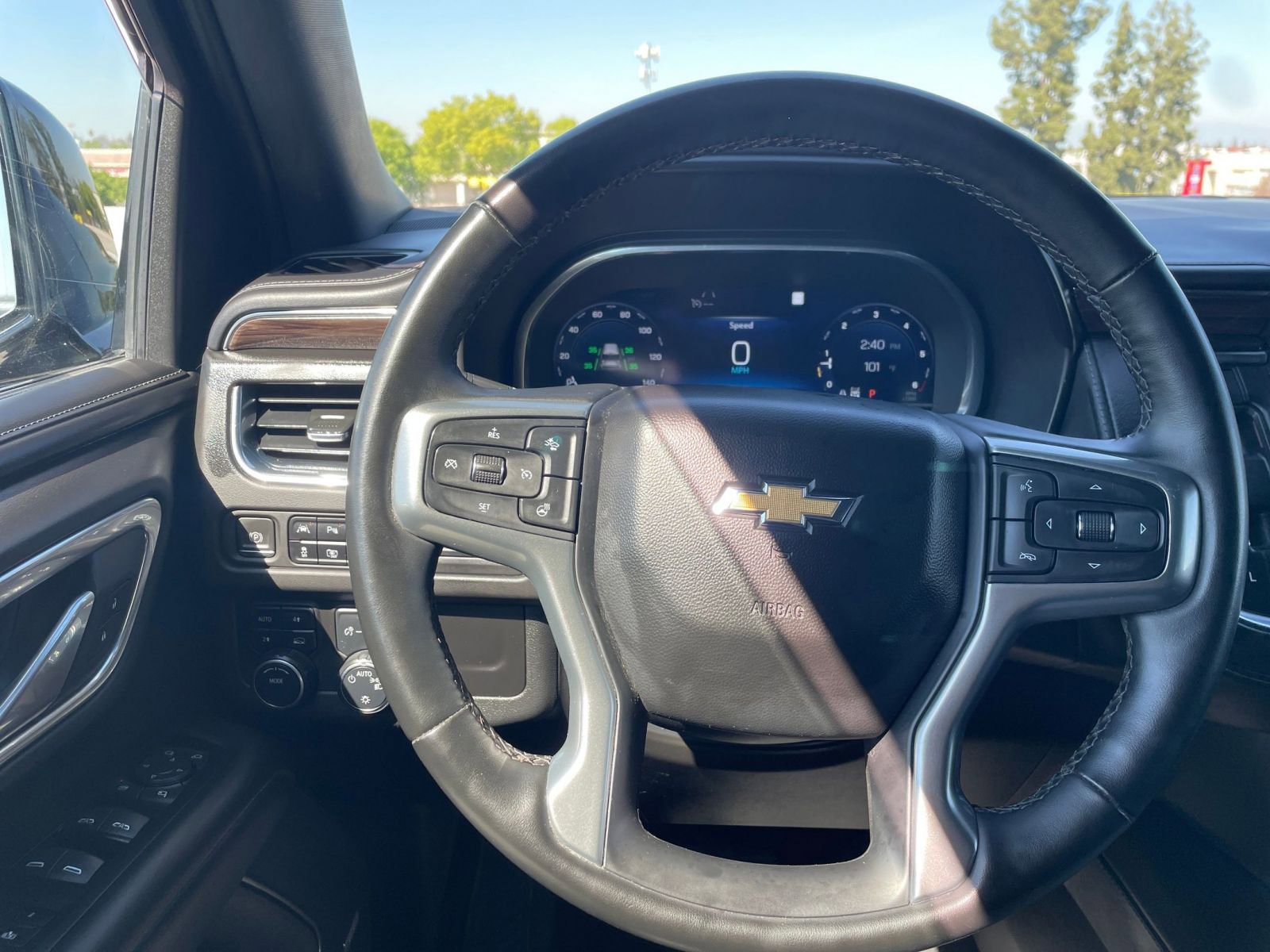 Used 2023 Chevrolet Tahoe LT w/ Luxury Package image 37