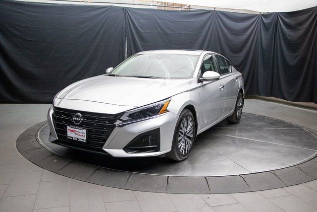 Used 2025 Nissan Altima 2.5 S image 6