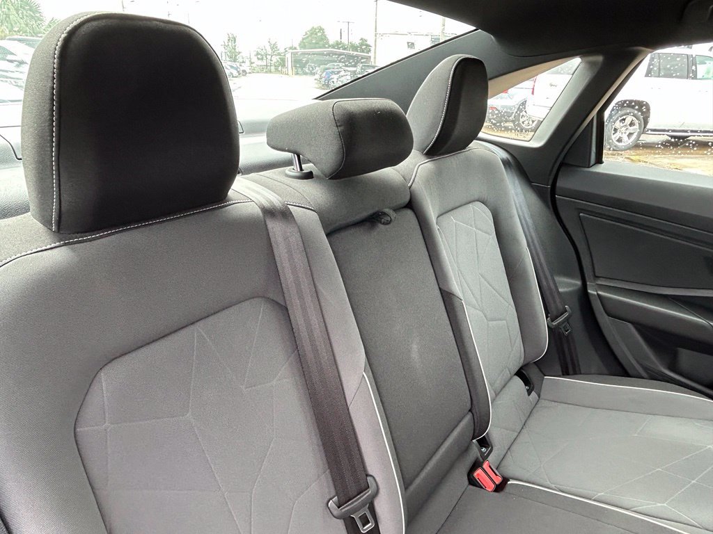 Used 2026 Volkswagen Jetta Sport FWD image 40