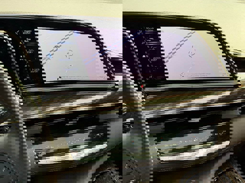 Used 2021 Cadillac Escalade ESV Premium Luxury image 16