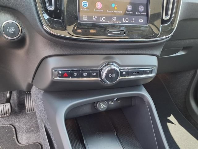 New 2026 Volvo XC40 B4 Plus w/ Protection Package Premier FWD image 21