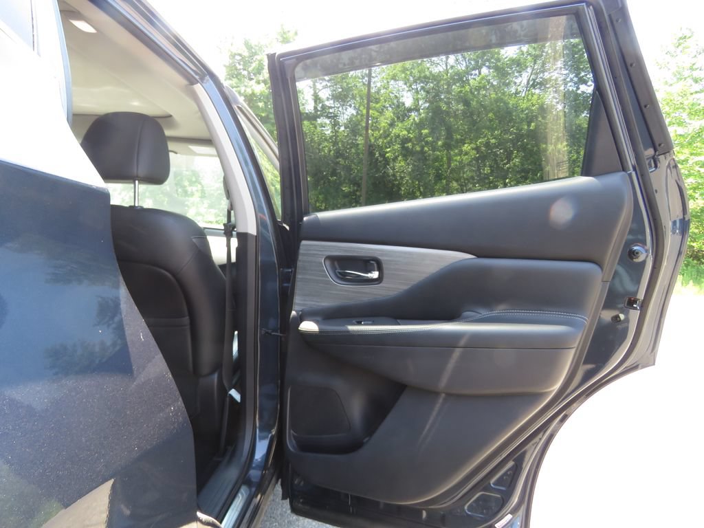 Used 2016 Nissan Murano SL w/ SL Technology Package AWD/4WD image 15