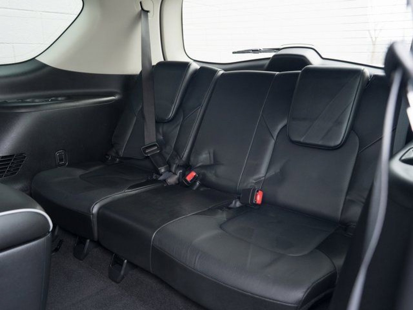 Used 2021 INFINITI QX80 Premium Select w/ All-Season Package image 18