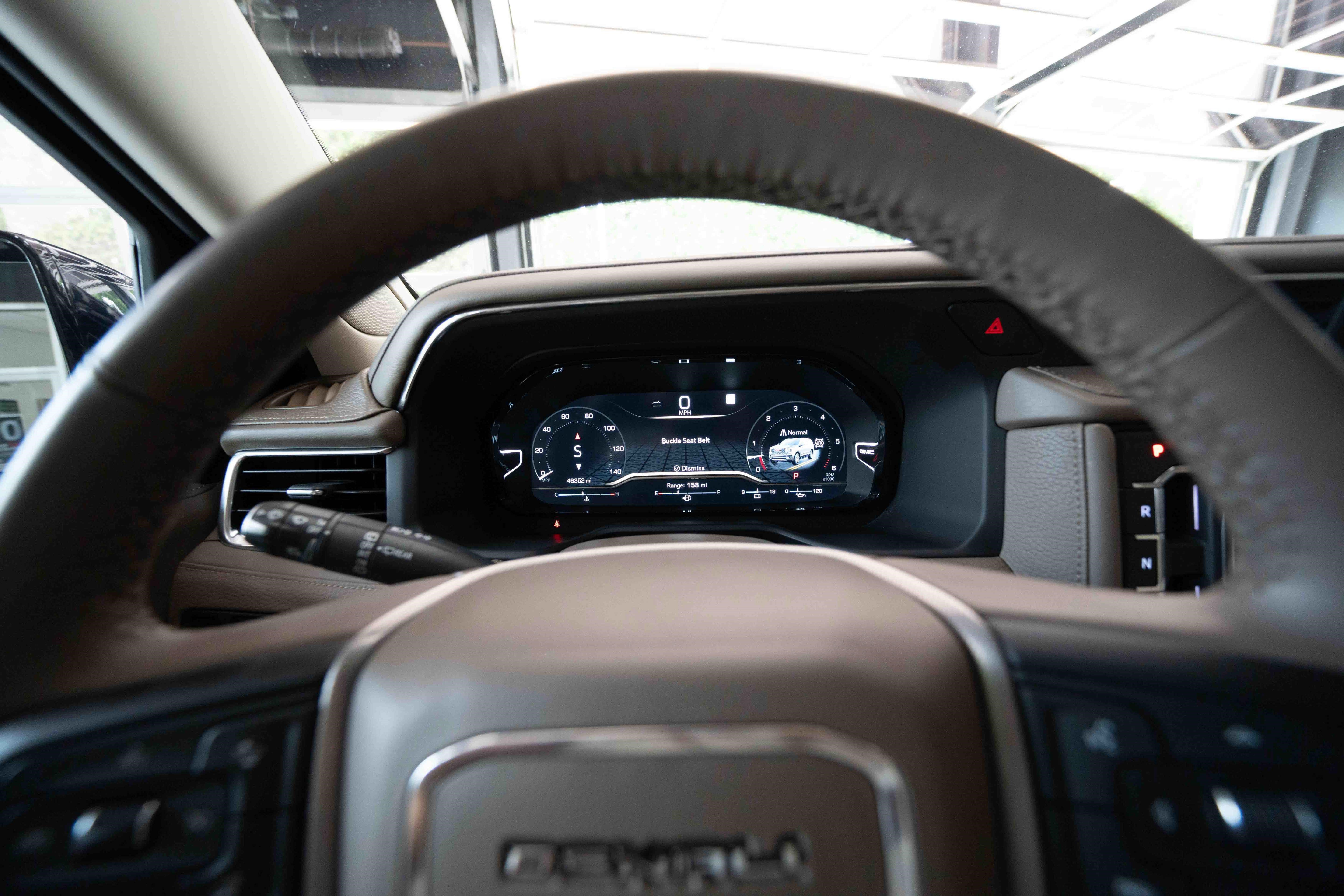 Used 2023 GMC Yukon XL Denali AWD/4WD image 14
