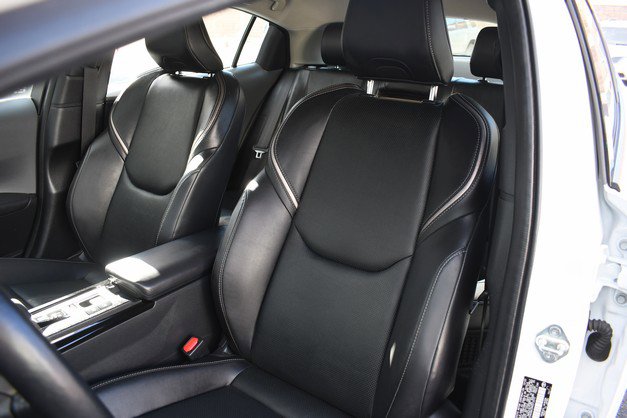 Certified 2024 Toyota Prius XLE image 17