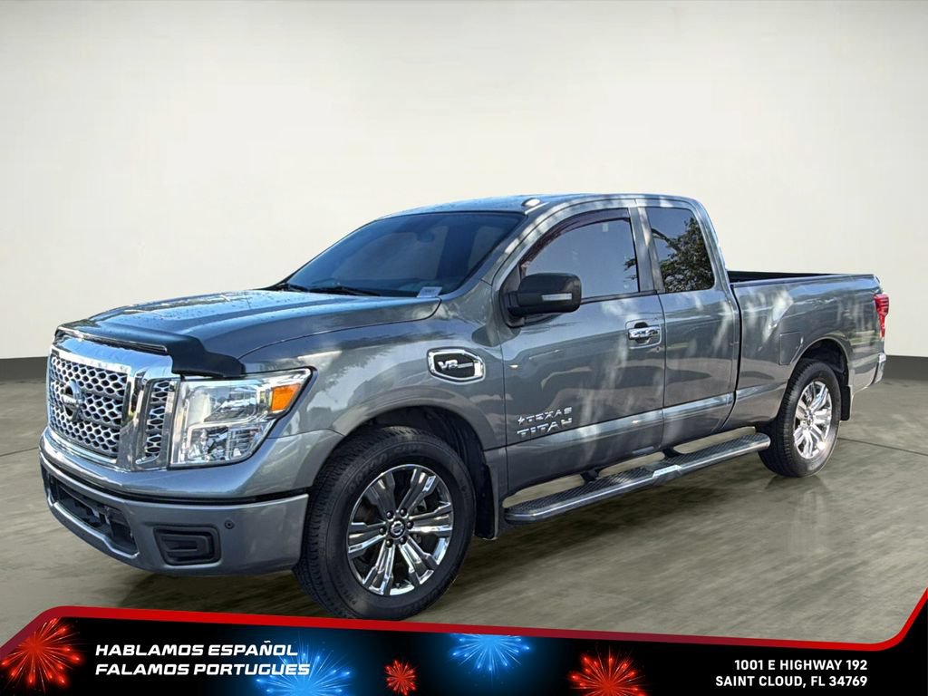Used 2017 Nissan Titan SV RWD image 2