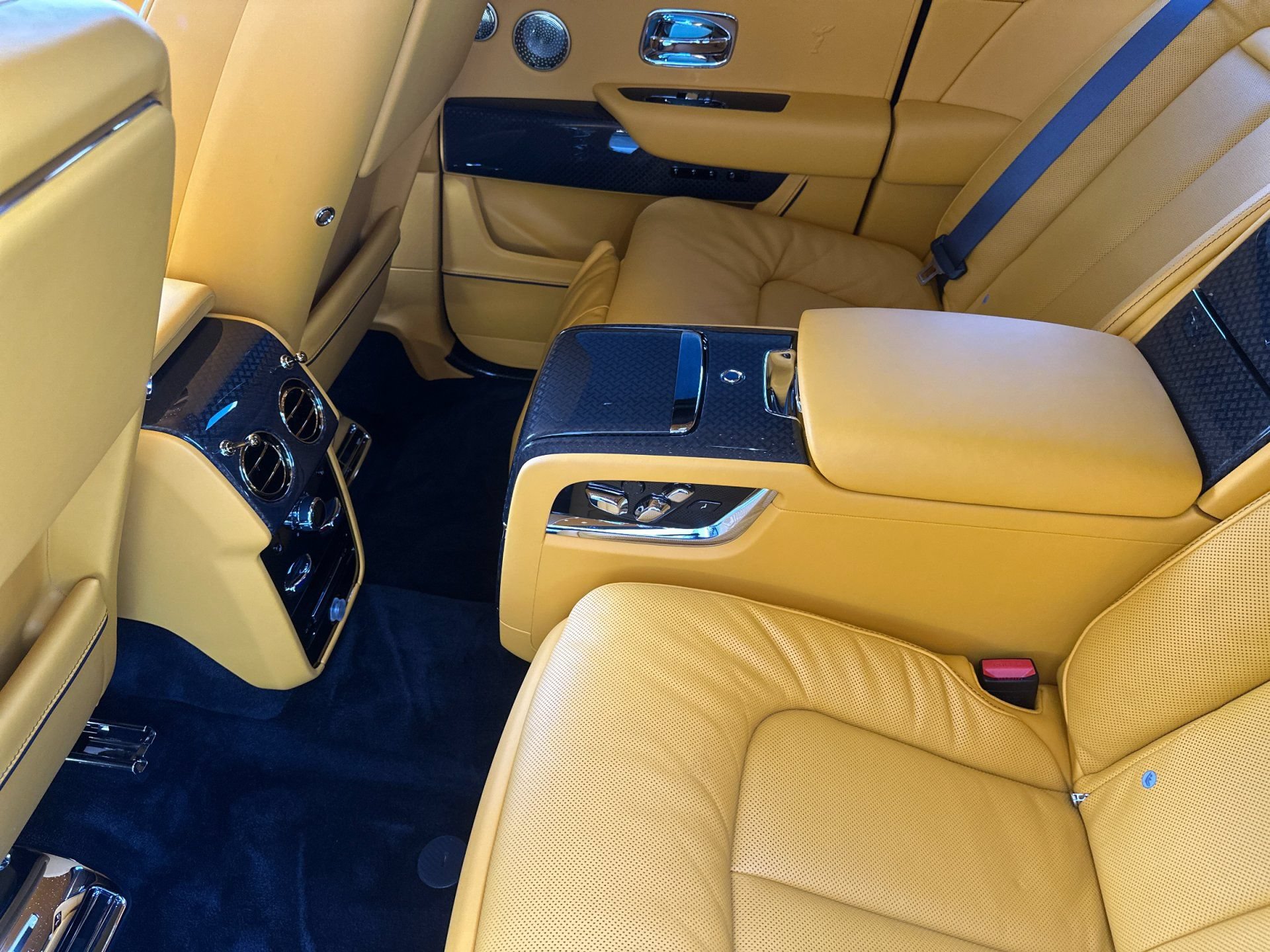 Certified 2023 Rolls-Royce Cullinan Black Badge w/ Driver's Package AWD/4WD image 6