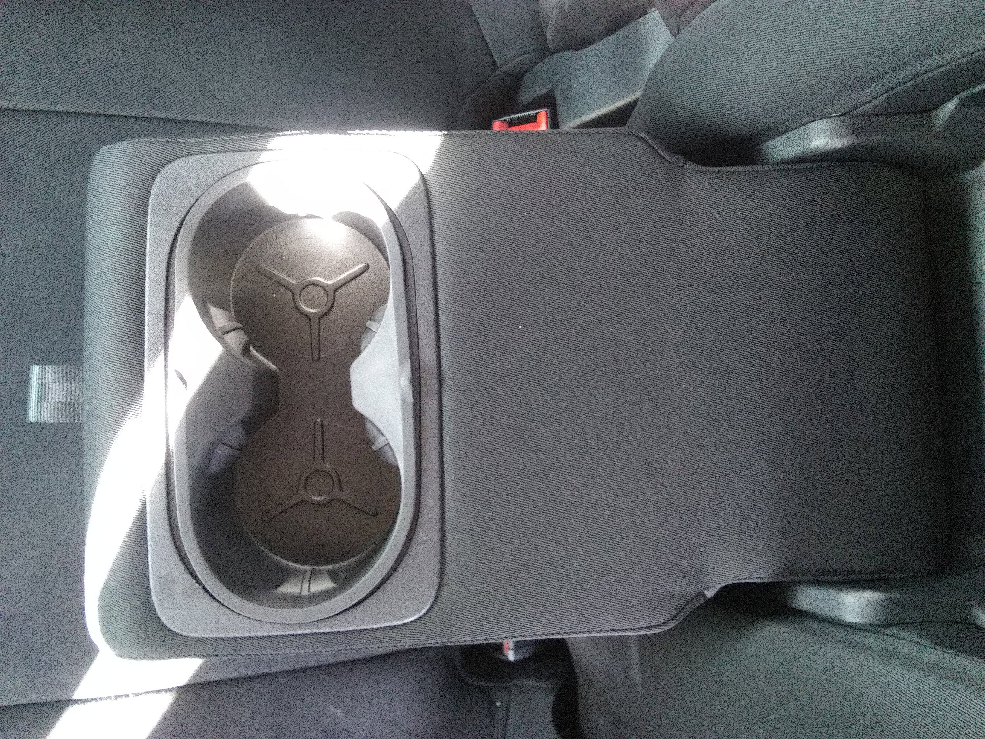 Used 2015 Ford Edge SEL FWD image 10