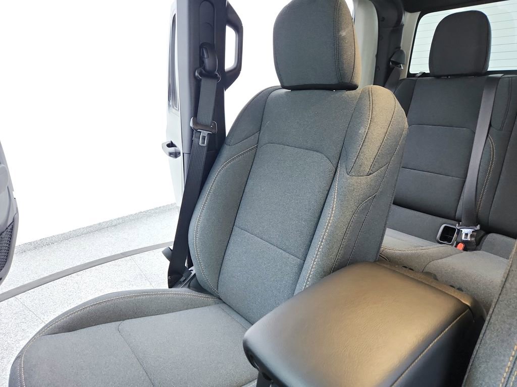 Used 2025 Jeep Gladiator Sport image 19