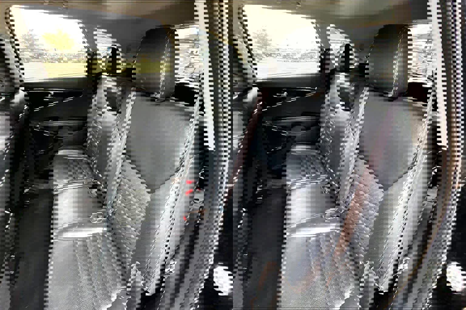 Used 2020 Kia Sorento SX image 21