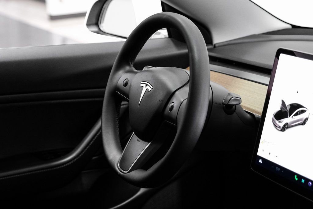 Used 2020 Tesla Model 3 Long Range image 15