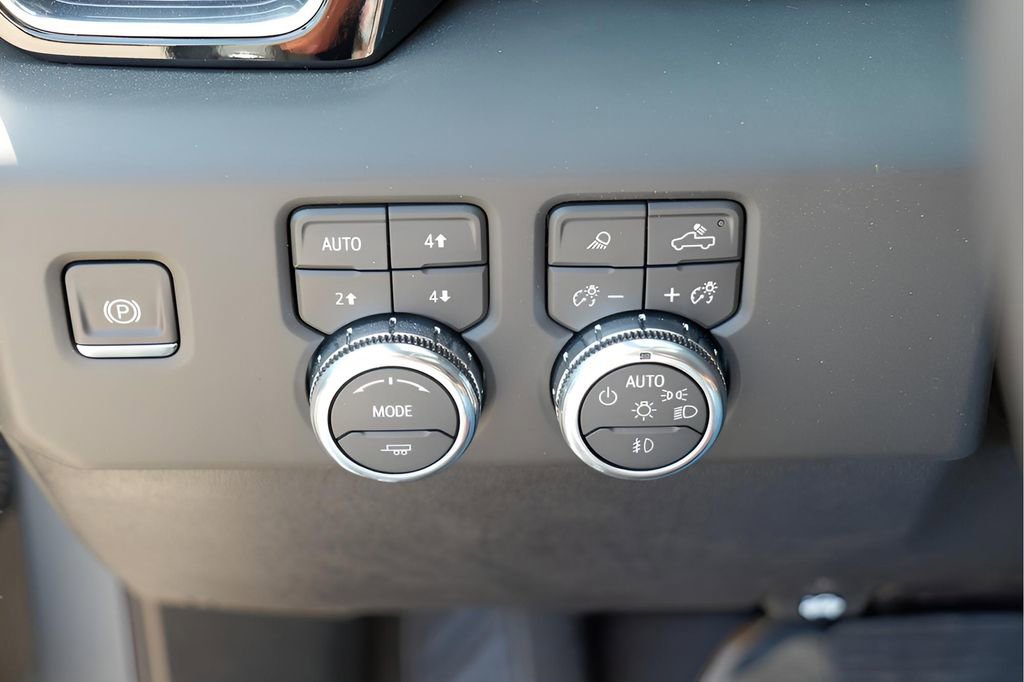 New 2026 GMC Sierra 3500 Denali Ultimate image 18