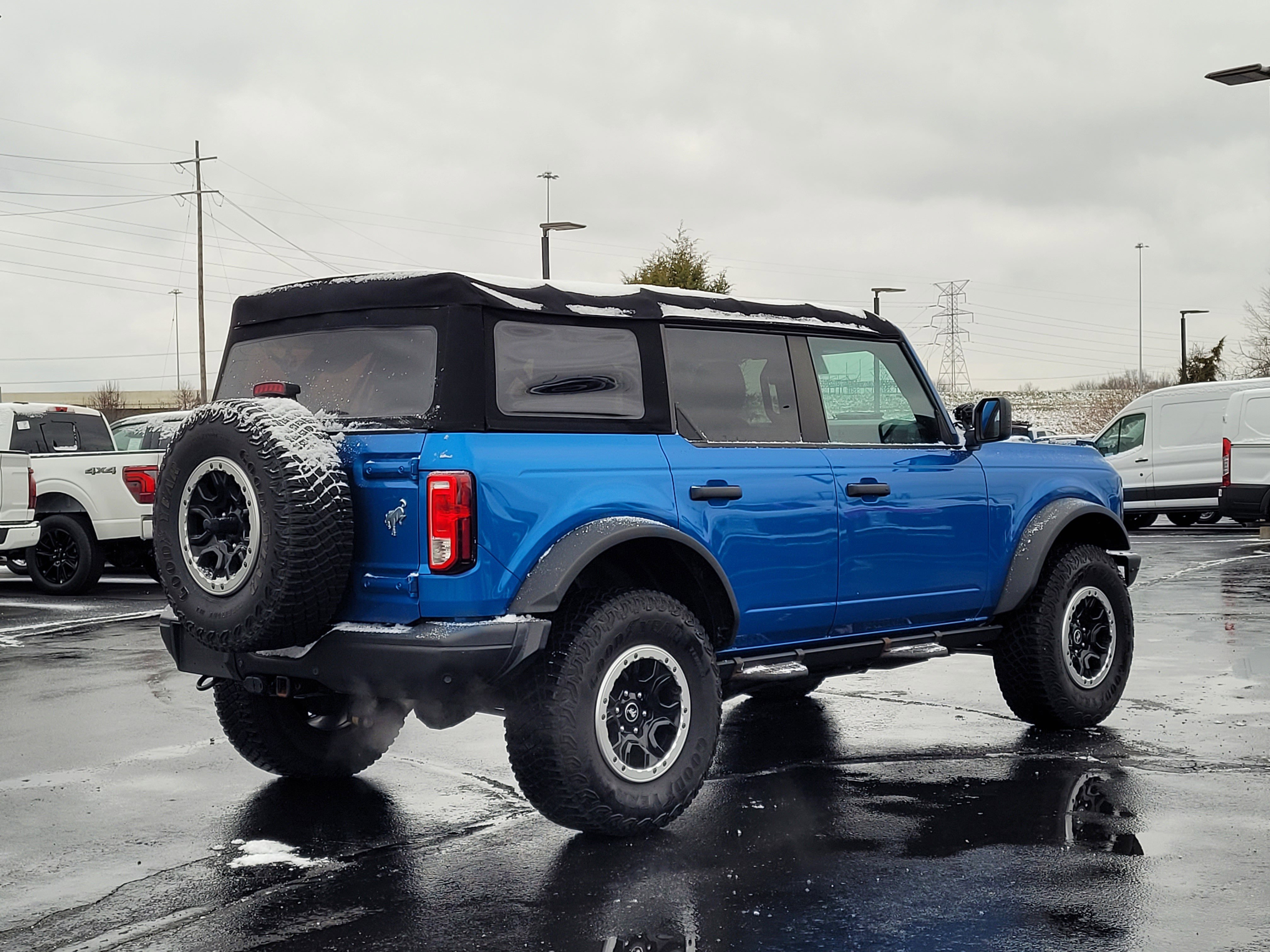 Certified 2022 Ford Bronco Black Diamond w/ Sasquatch Package image 4